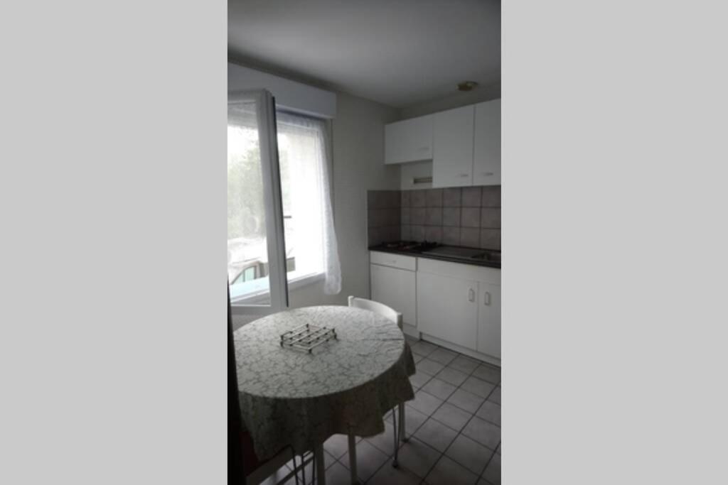 Chez Fabienne T1 Lägenhet Le Breuil-sur-Couze Exteriör bild